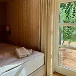 Dom wakacyjny Modern Family House Near Mon Harbour Askeby