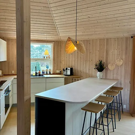 Modern Family House Near Mon Harbour Dom wakacyjny *