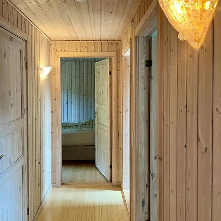 Modern Family House Near Mon Harbour بيت للعطل Askeby