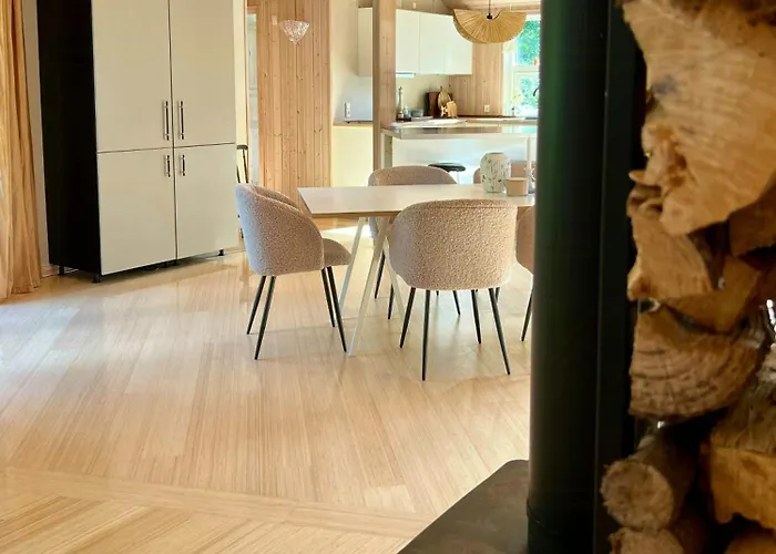 펜션 Modern Family House Near Mon Harbour Askeby